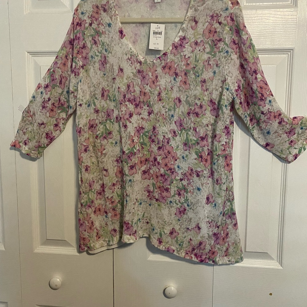 Women’s lightweight sweater, 3/4 sleeves. Works well with a tank.